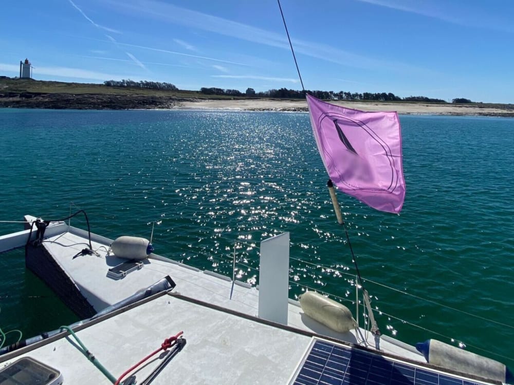 Soirée 2h de navigation : Soleil couchant, apéritif et un maxi catamaran => Ambiance détente garantie