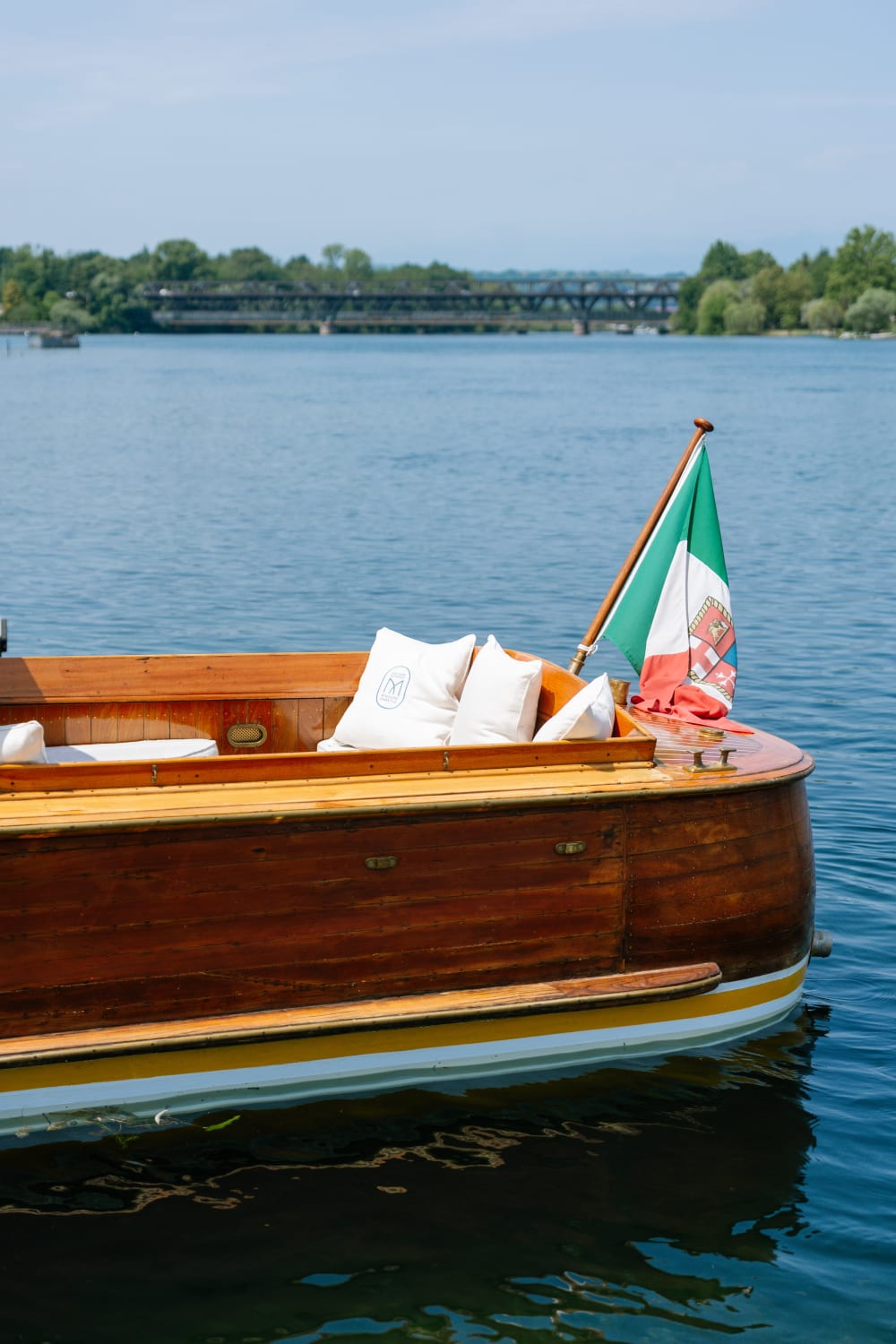 Elegant Waters – Tour di 2 ore sul Lago Maggiore a bordo del Taroni Rosamond