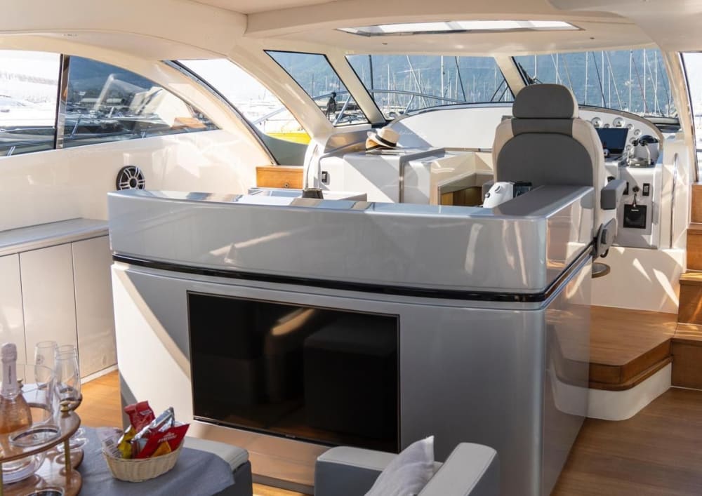 Positano och Isola dei Galli: En charmig dag från Neapels hamn