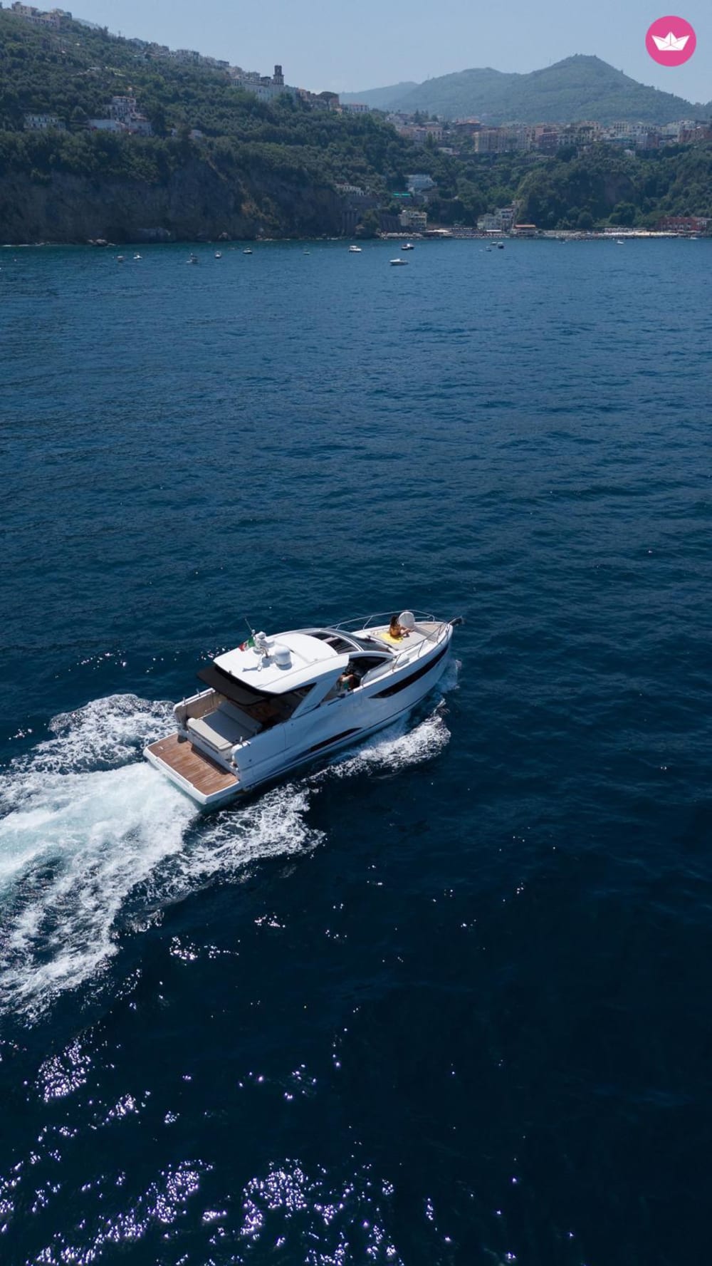 Positano och Isola dei Galli: En charmig dag från Neapels hamn