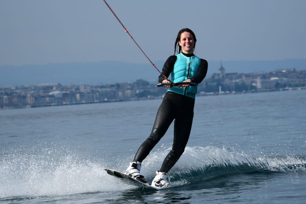 3h – Nautisches Abenteuer und Spaß mit Freunden – Moomba Mojo 23