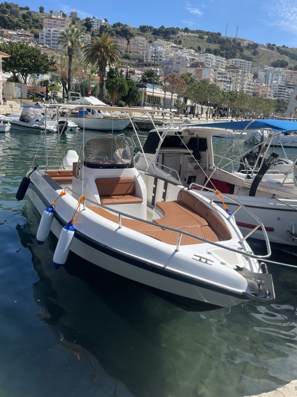 Sonnenuntergangskreuzfahrten – Genießen Sie den herrlichen Sonnenuntergang entlang der atemberaubenden Küste von Saranda