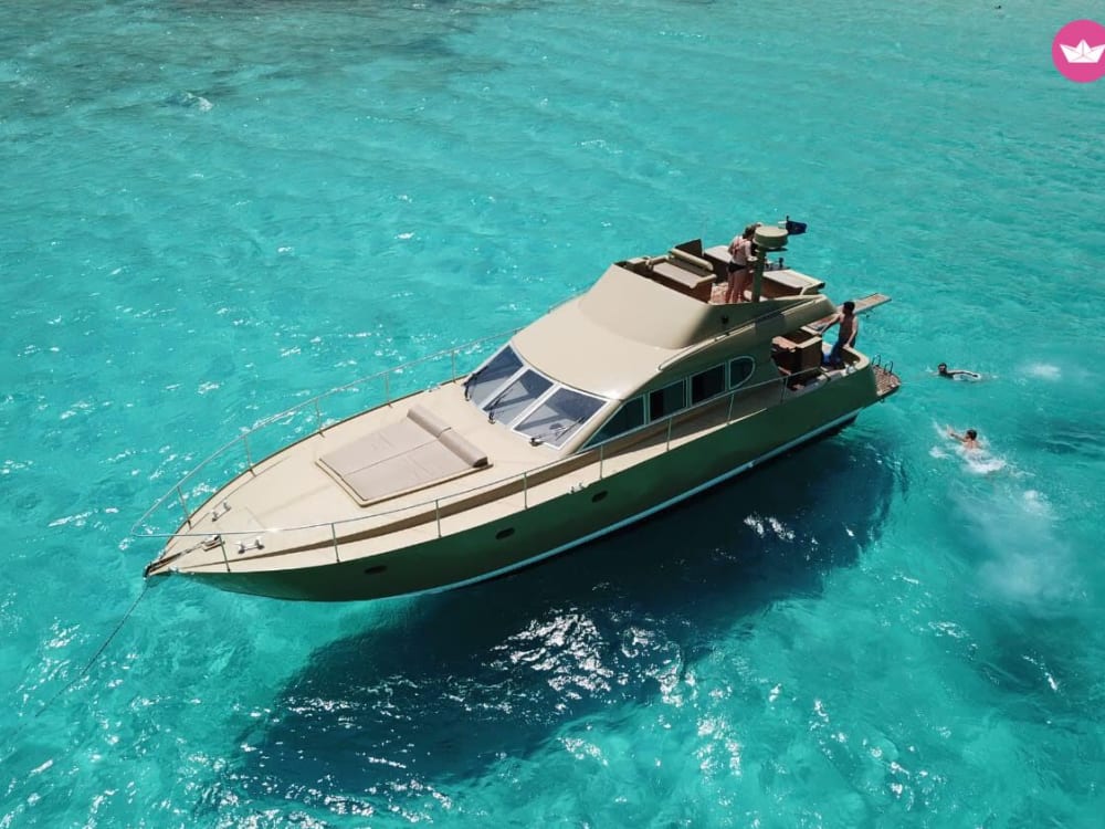 Menies beach, Choironisia caves & Thodorou Island with Lady Roula | 8-Hour Luxury Yacht Cruise from Chania