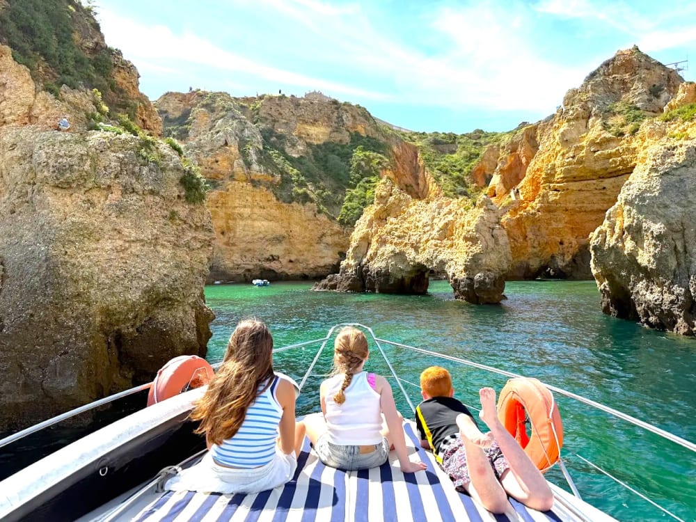 Explore Algarve by Sea – 3.5h Adventure from Lagos