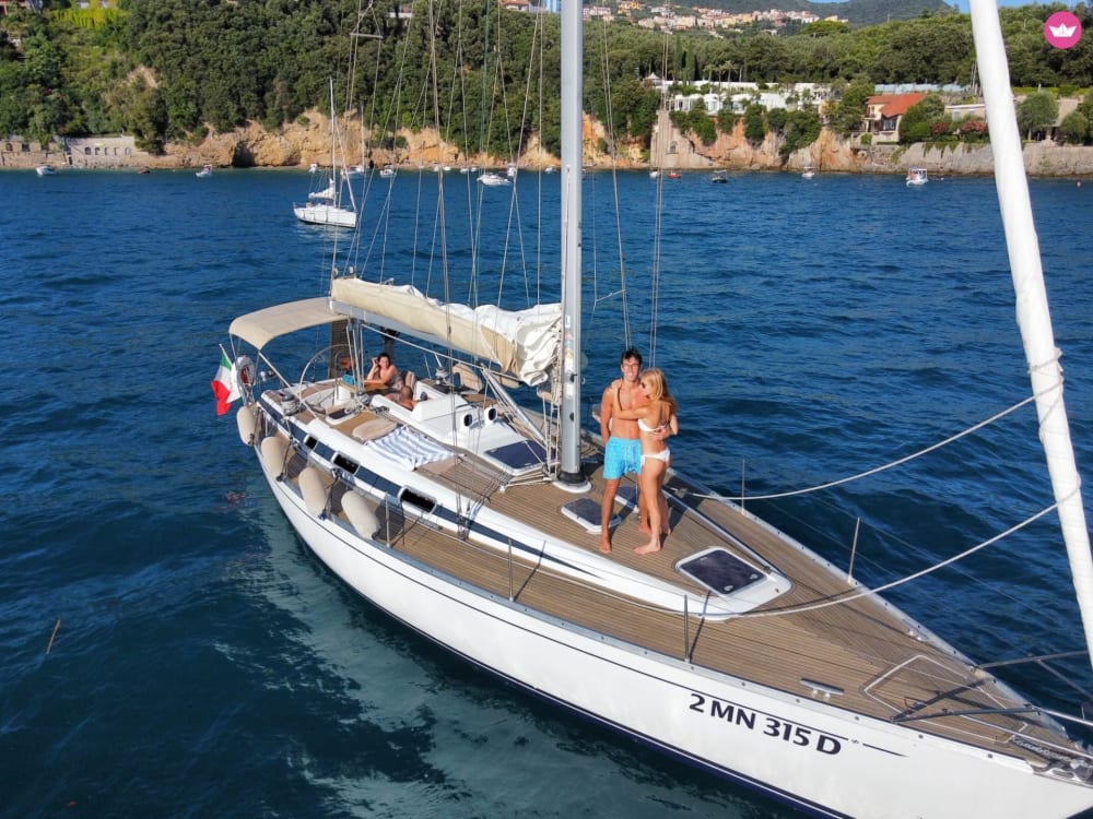 Sailing Class – Sailing Experience between Ischia and Procida