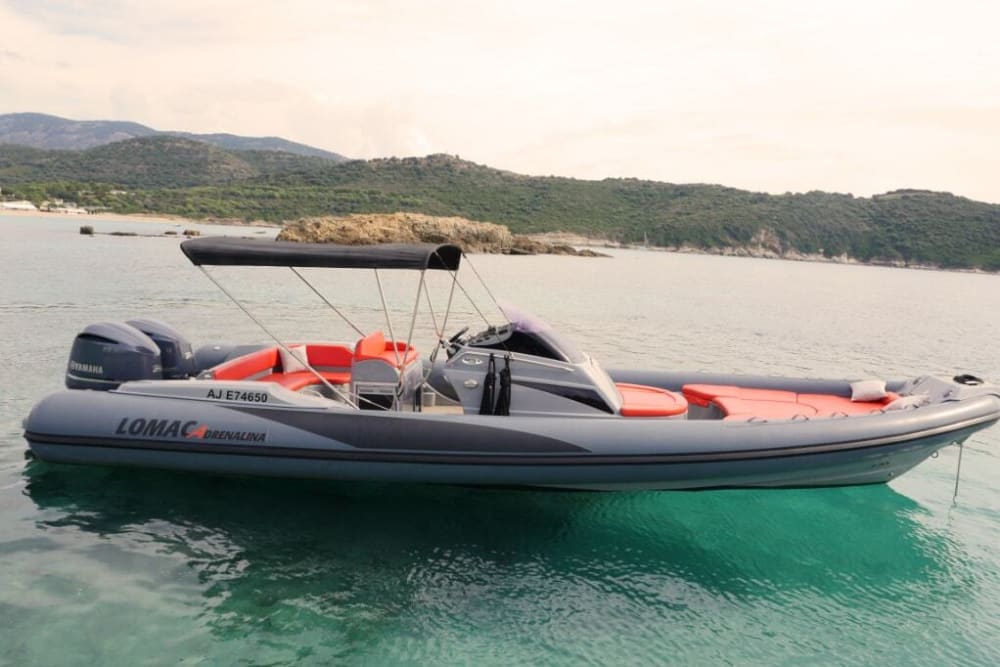 Aventure en Mer : Lavezzi, Grottes et Plages Secrètes au Départ de Porto-Vecchio