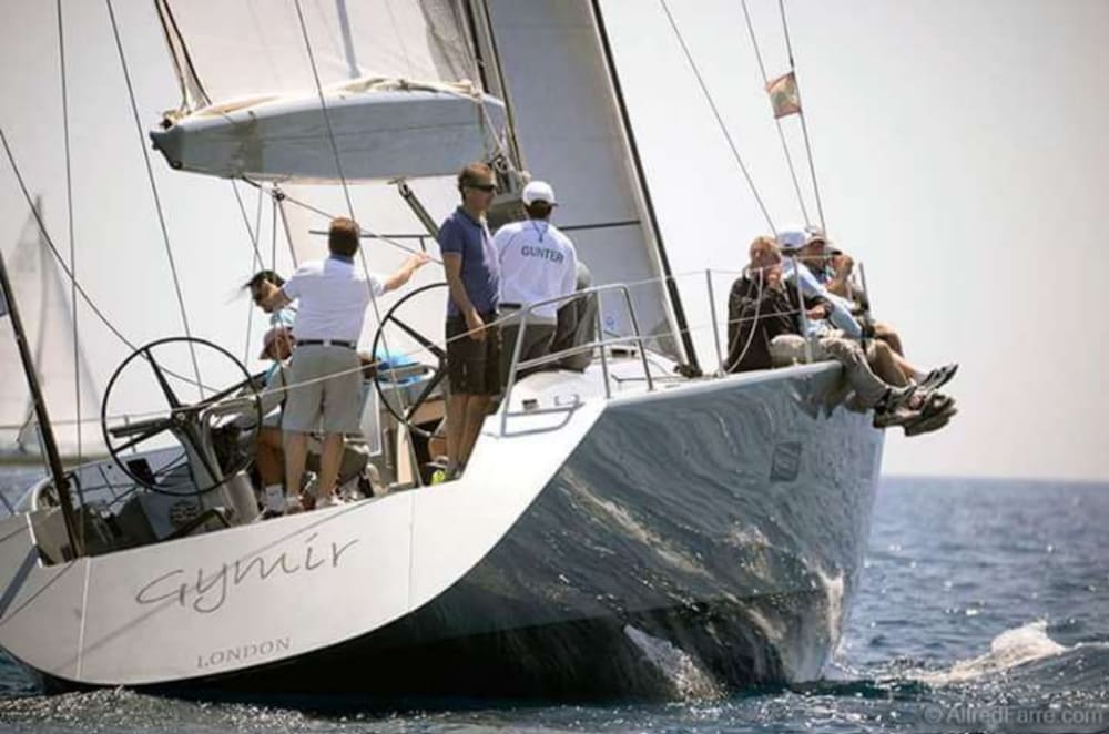 Sunrise Sailing Tour - Naviga a Barcellona con colazione a bordo