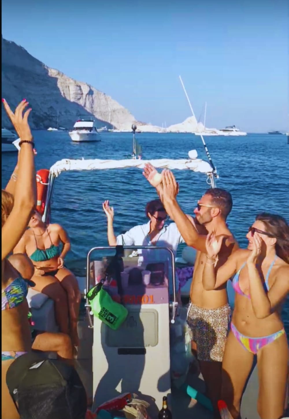 Isole Pontine: Un Sogno Blu tra Ponza e Palmarola