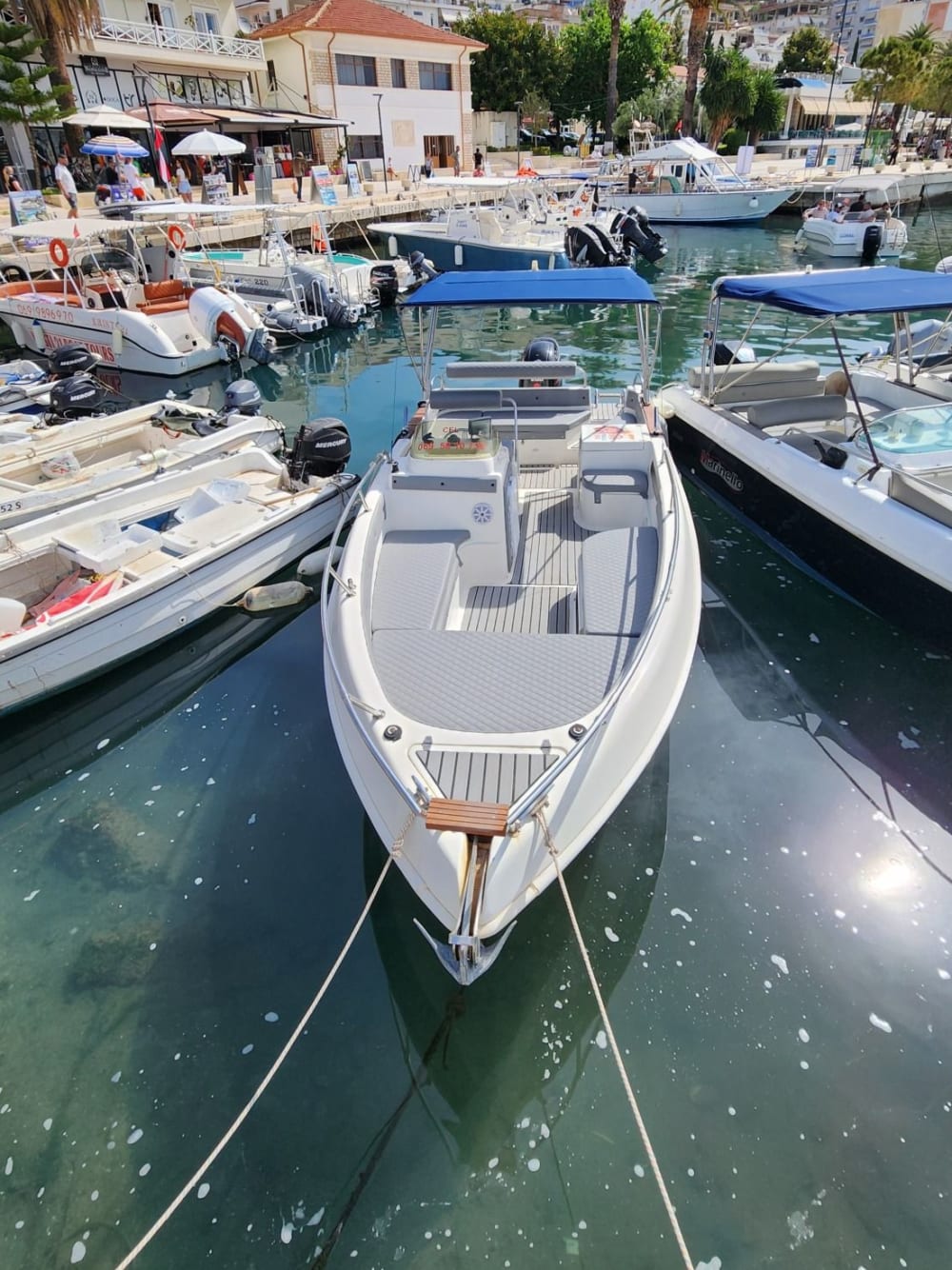 Le spiagge nascoste dell'Albania: tour in barca di 6 ore da Saranda