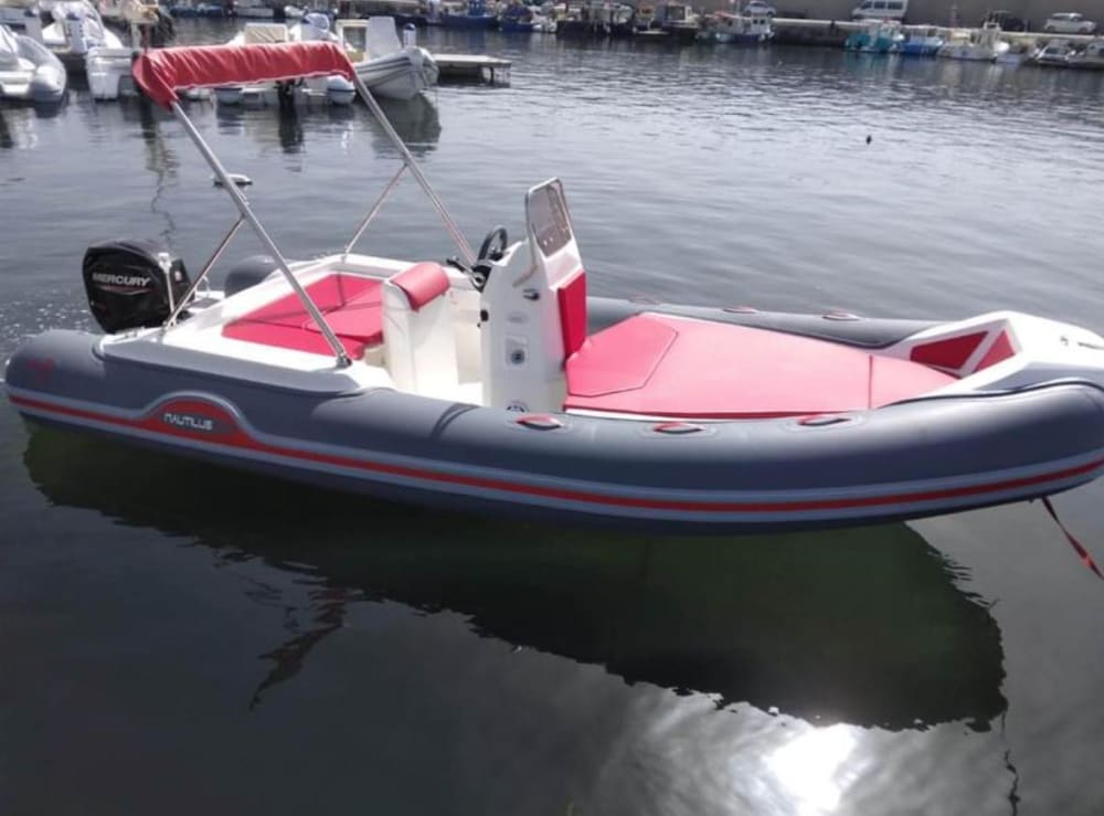 Esplora la costa di Terrasini per un giorno intero