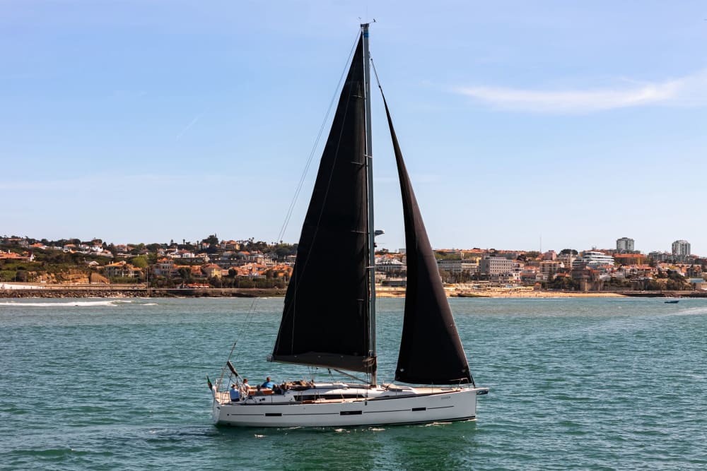 Ganztägige private Segelyacht-Kreuzfahrt