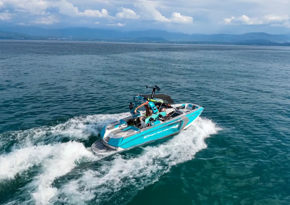 Premium session on Lake Geneva: 4 hours of sport, nature and conviviality