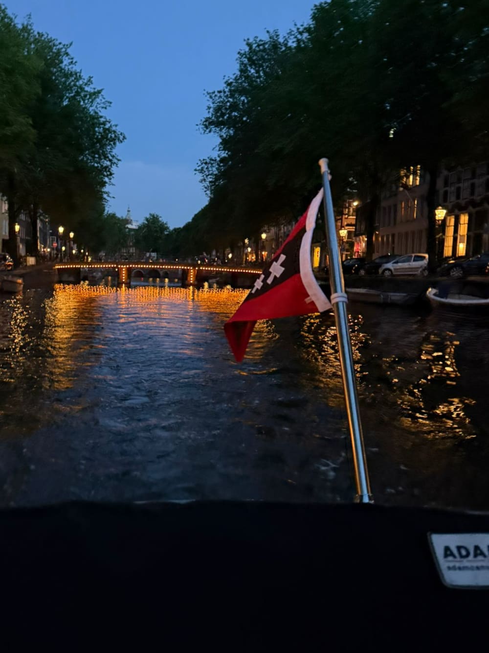 De geheime grachtenrondvaart – Ontdek de verborgen kant van Amsterdam