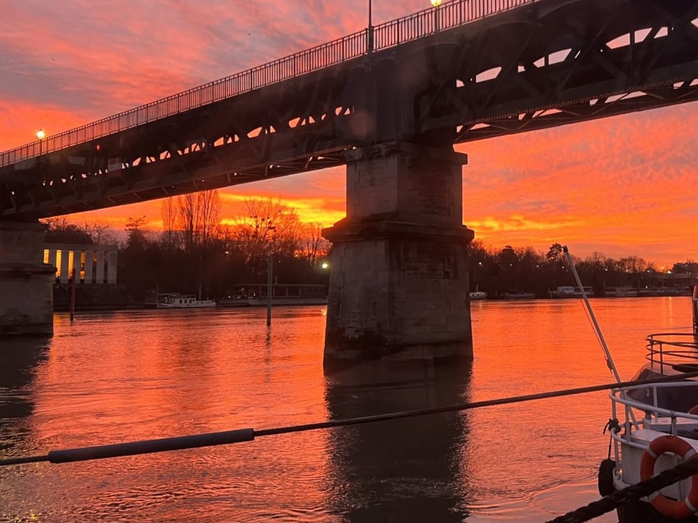 Paris Crépuscule – Croisière en soirée de Saint-Cloud au Louvre