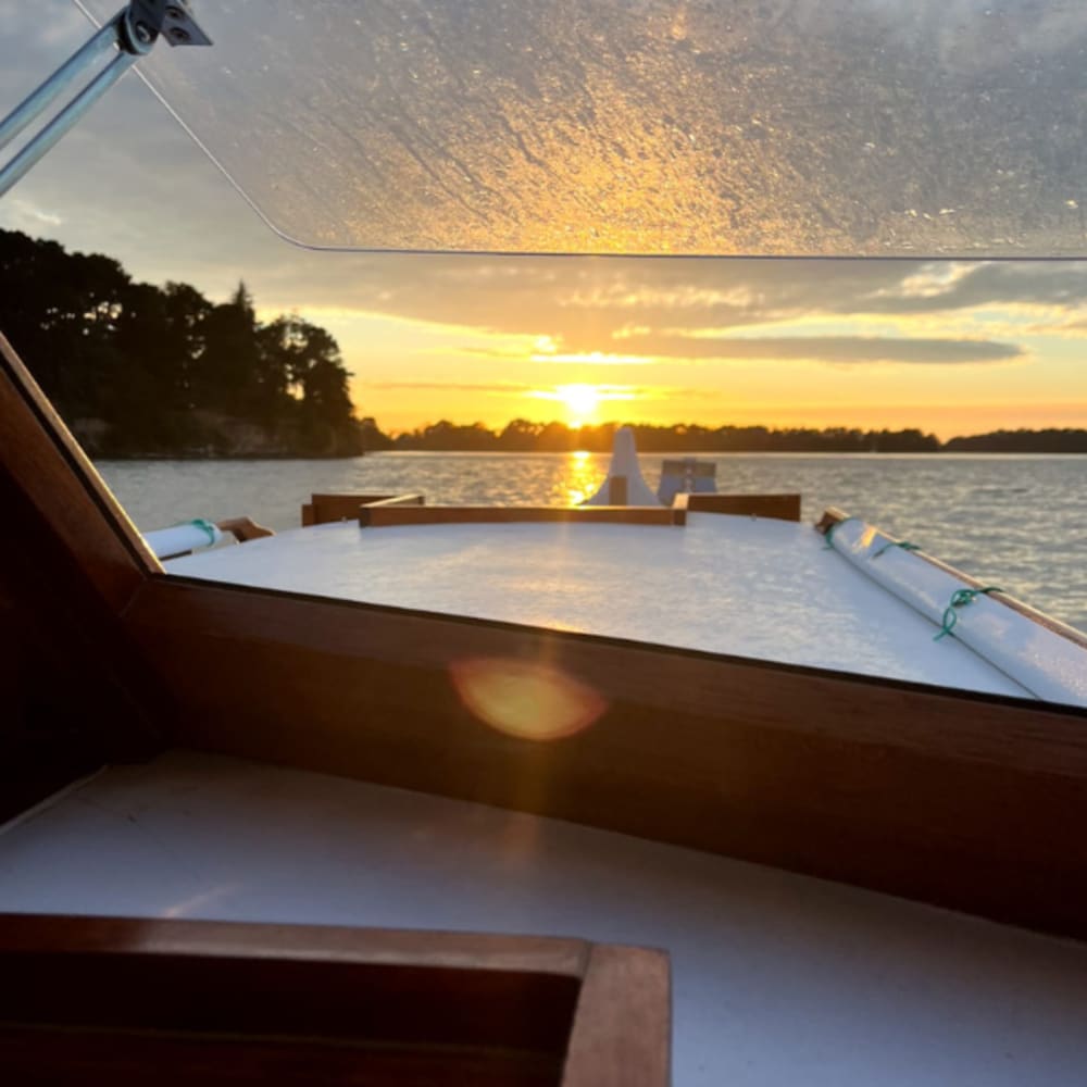 Crépuscule sur les eaux : croisière coucher du soleil depuis Locmariaquer (4h)