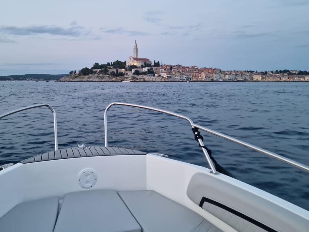 Fuga di 4 ore: Isola Rossa, Figarola e altro