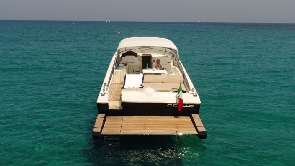 Smeralda super luxury, the wonder of the archipelago