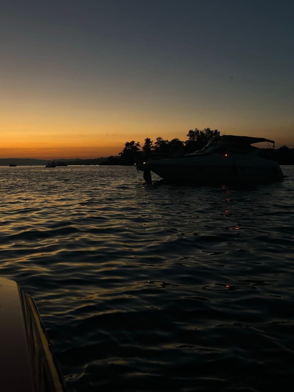 Sonnenuntergang – Abenderlebnis am Zürichsee