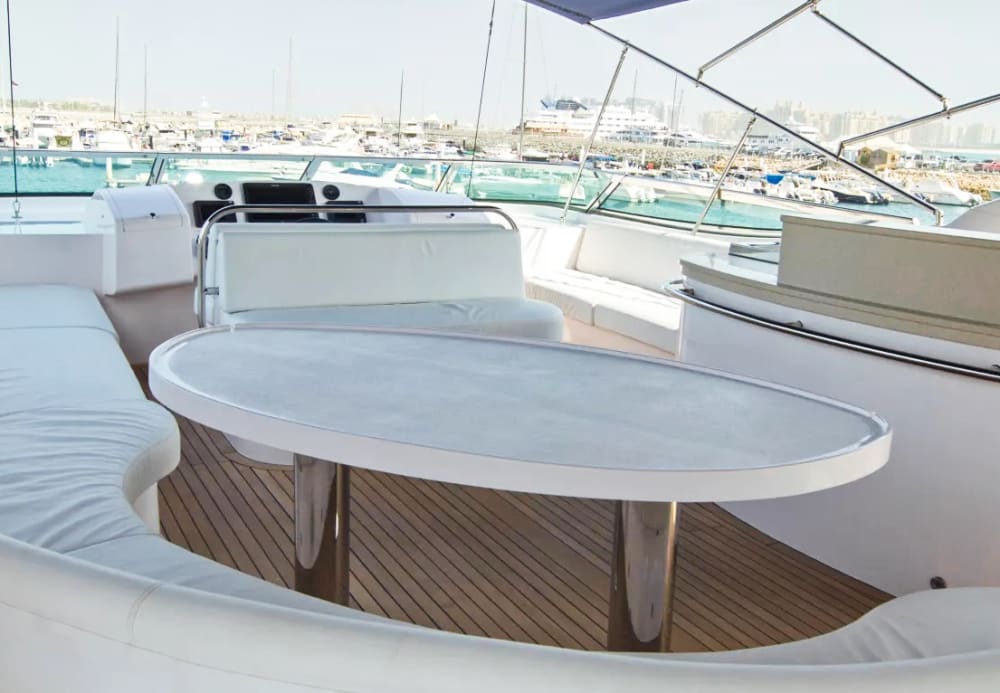 3-Hour Cruise – Refined Escape Aboard a 88ft Yacht
