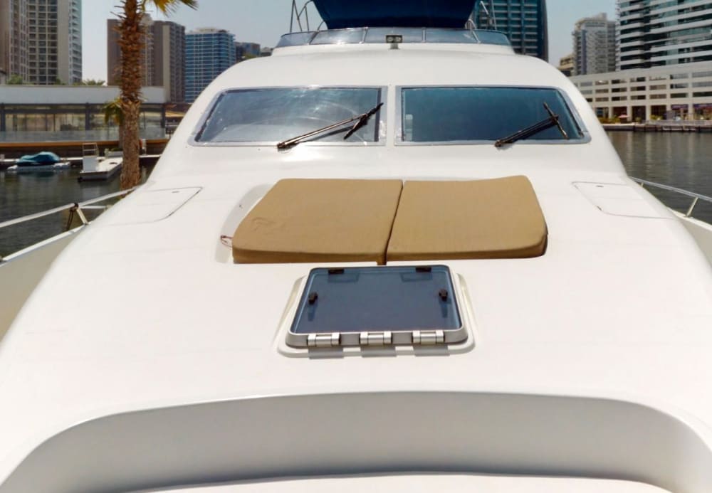 4-Hour Cruise – Half-Day of Luxury on a 88ft Yacht