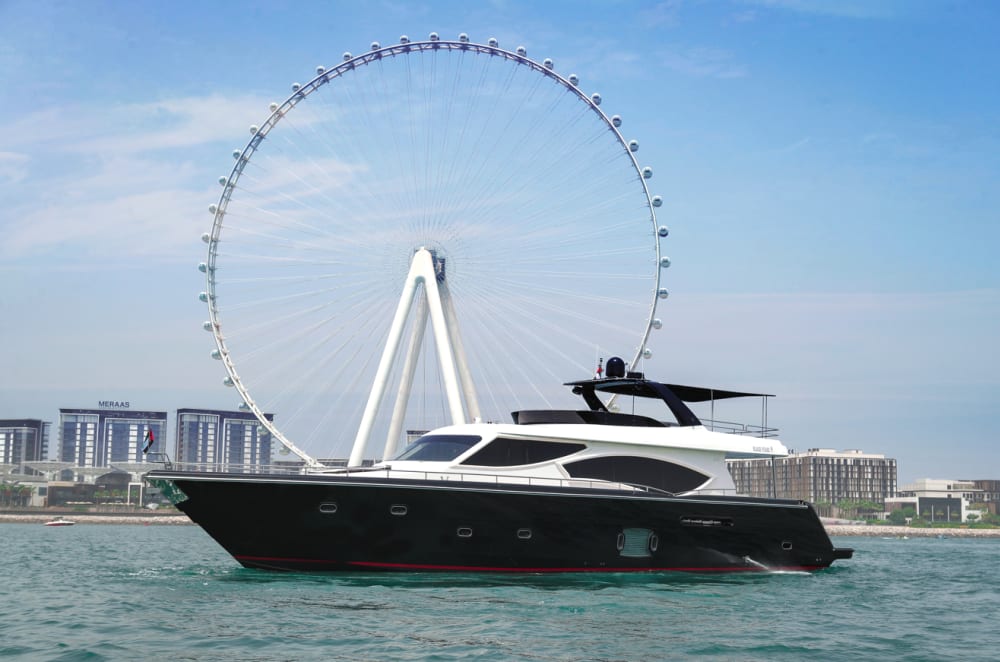 6-Hour Superyacht Experience — The Ultimate Day on the Water