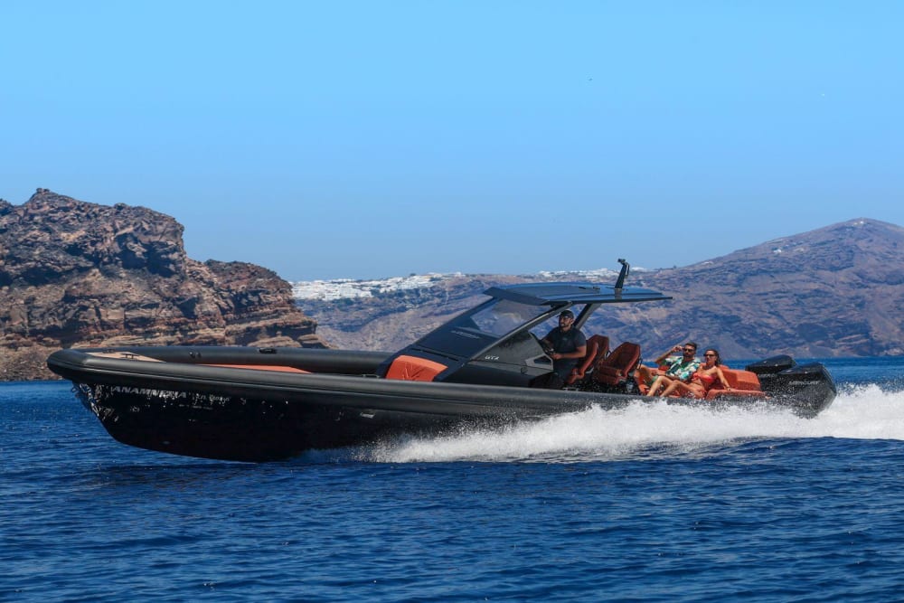 Ios Escape – High-Speed Cruising Adventure from Santorini