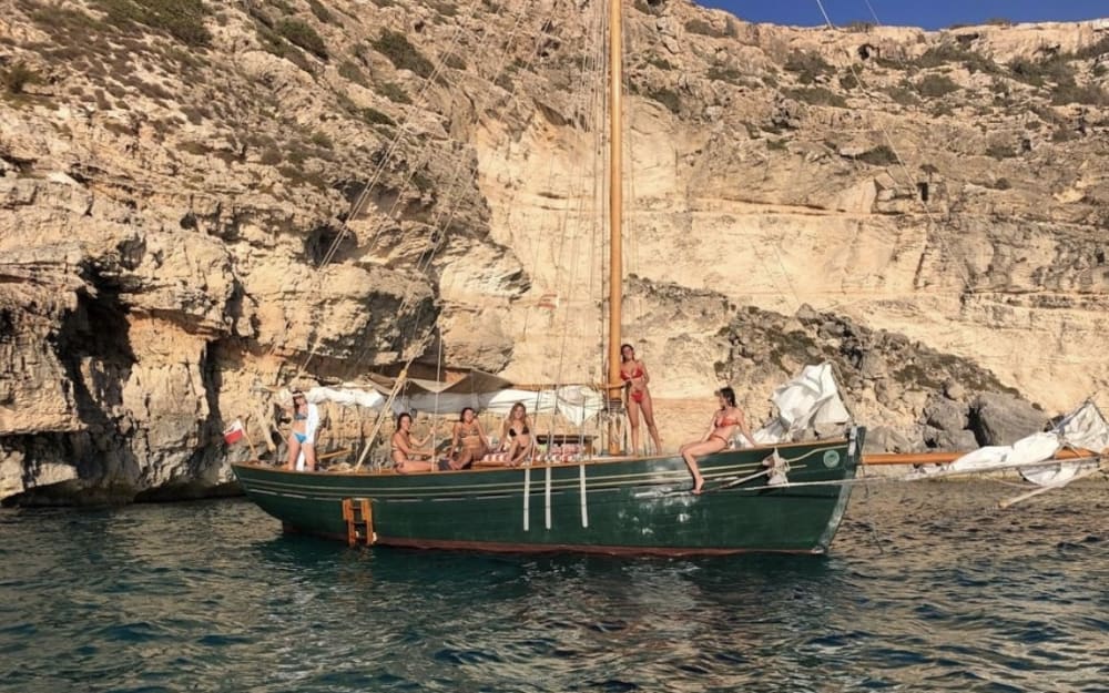 Golden Coastlines – Sunset Boat Tour from Port de Sóller