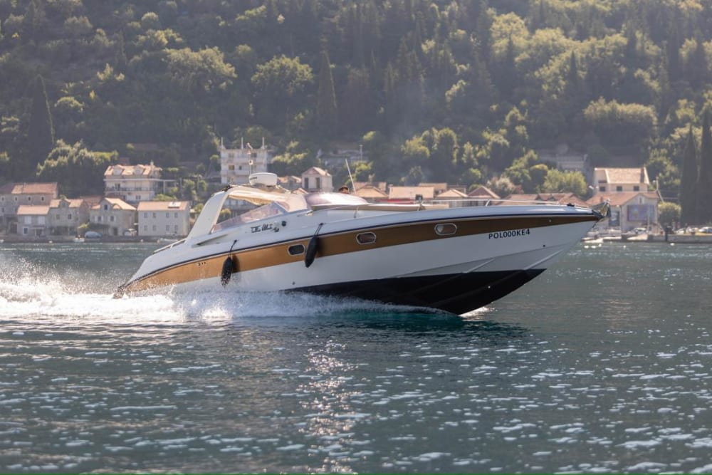 Dine by the Sea: 5-Hour Boat Tour to the Famous Adriatic Restaurant