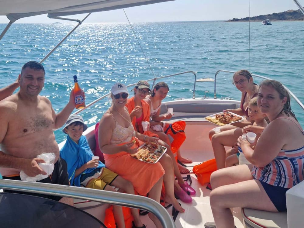 Costa d'Oro: Mezza Giornata di Mare tra Miti e Leggende Siciliane