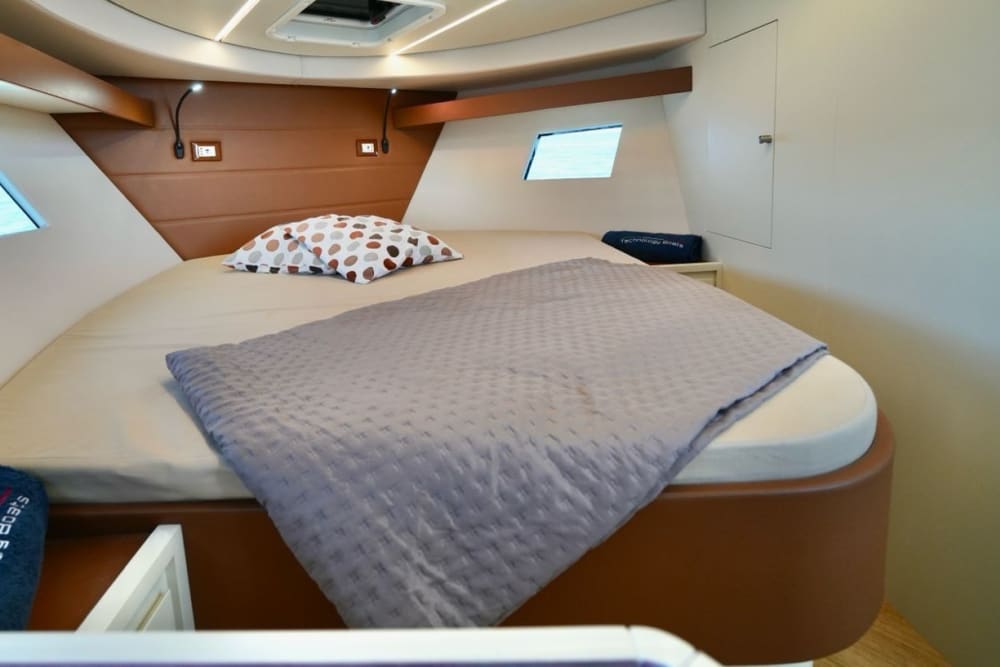 Liguria's jewel: the marine park within reach