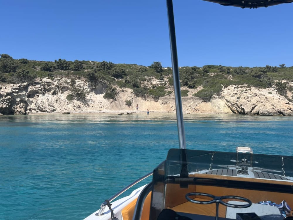 Πάρτι με αλκοόλ εν πλω