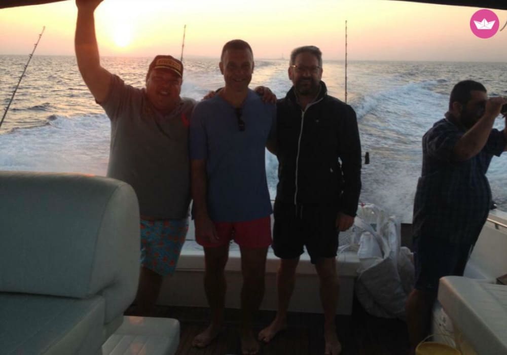 Croisière côtière d'une journée complète de Città Vecchia à Punta Pizzo avec petit-déjeuner, déjeuner et arrêt baignade