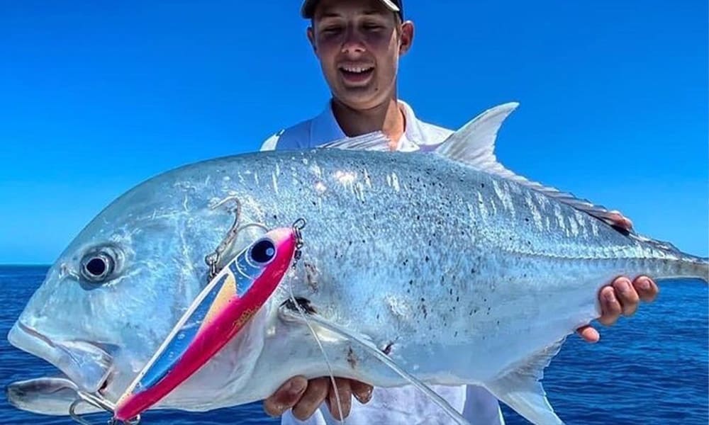 Angeln wie ein Einheimischer: 6-stündiges Abenteuer in der Bucht von Kotor mit Kapitän Aki
