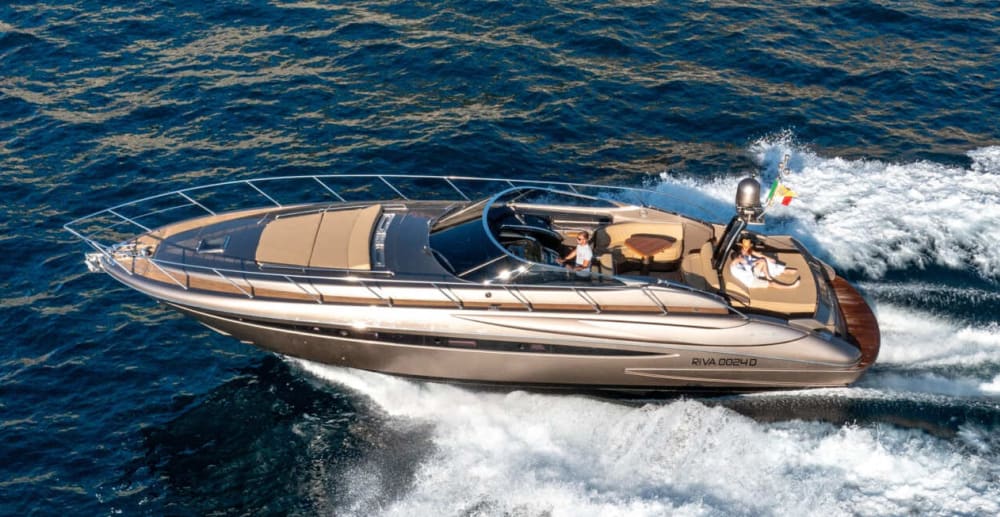 Luxury Boat Tour: Amalfi & Positano Aboard the Riva Rivale 52