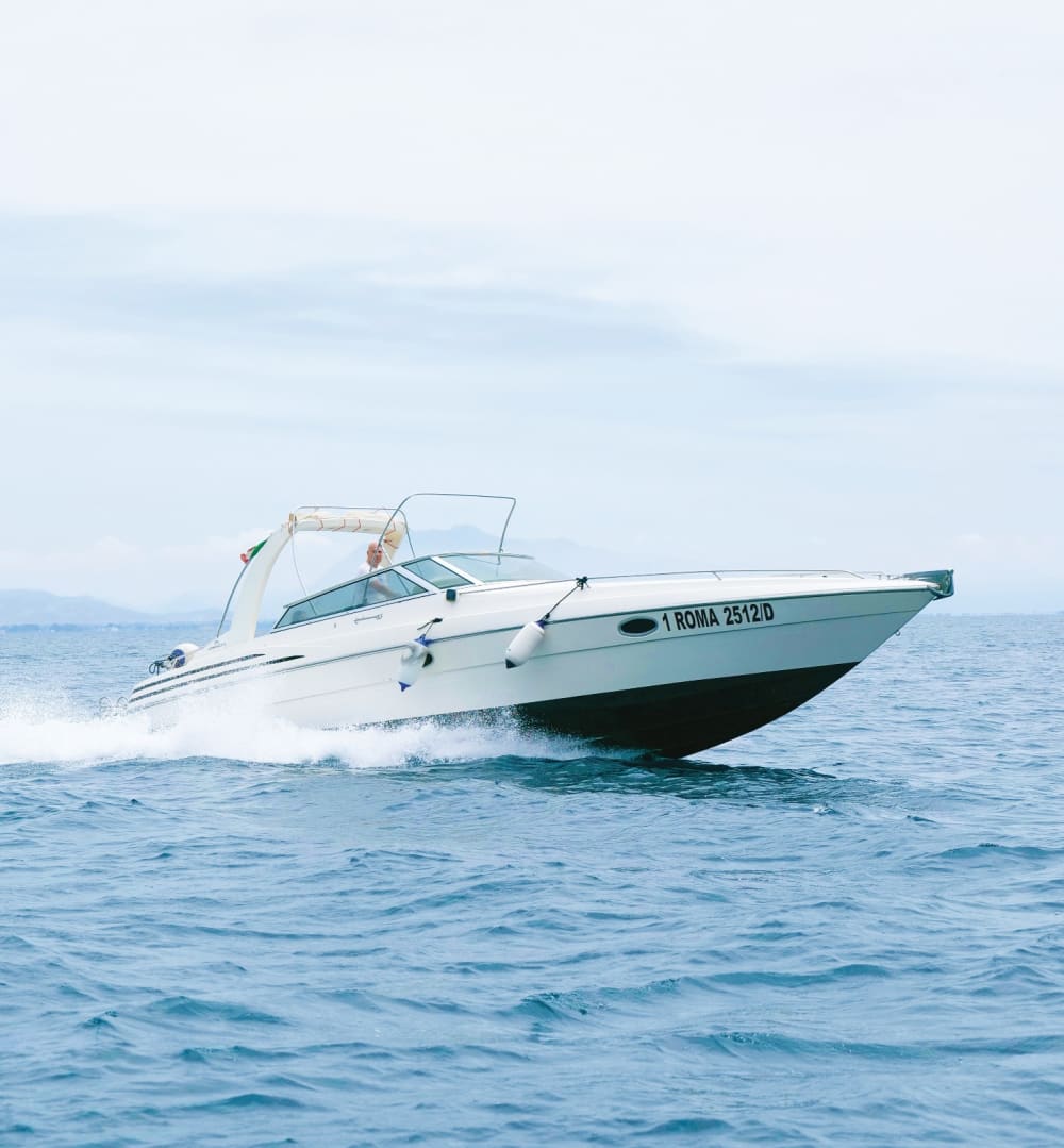 Capri auf dem Seeweg – Inselrundfahrt ab Salerno