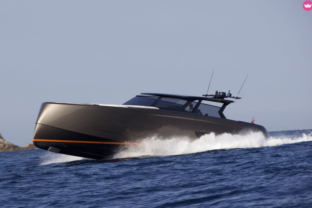 Tour en Yatch des plus belles plages de Saint-Tropez