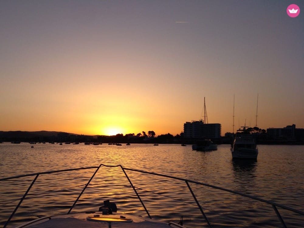 Sunset. 3-hour sunset cruise off El Saler beach.