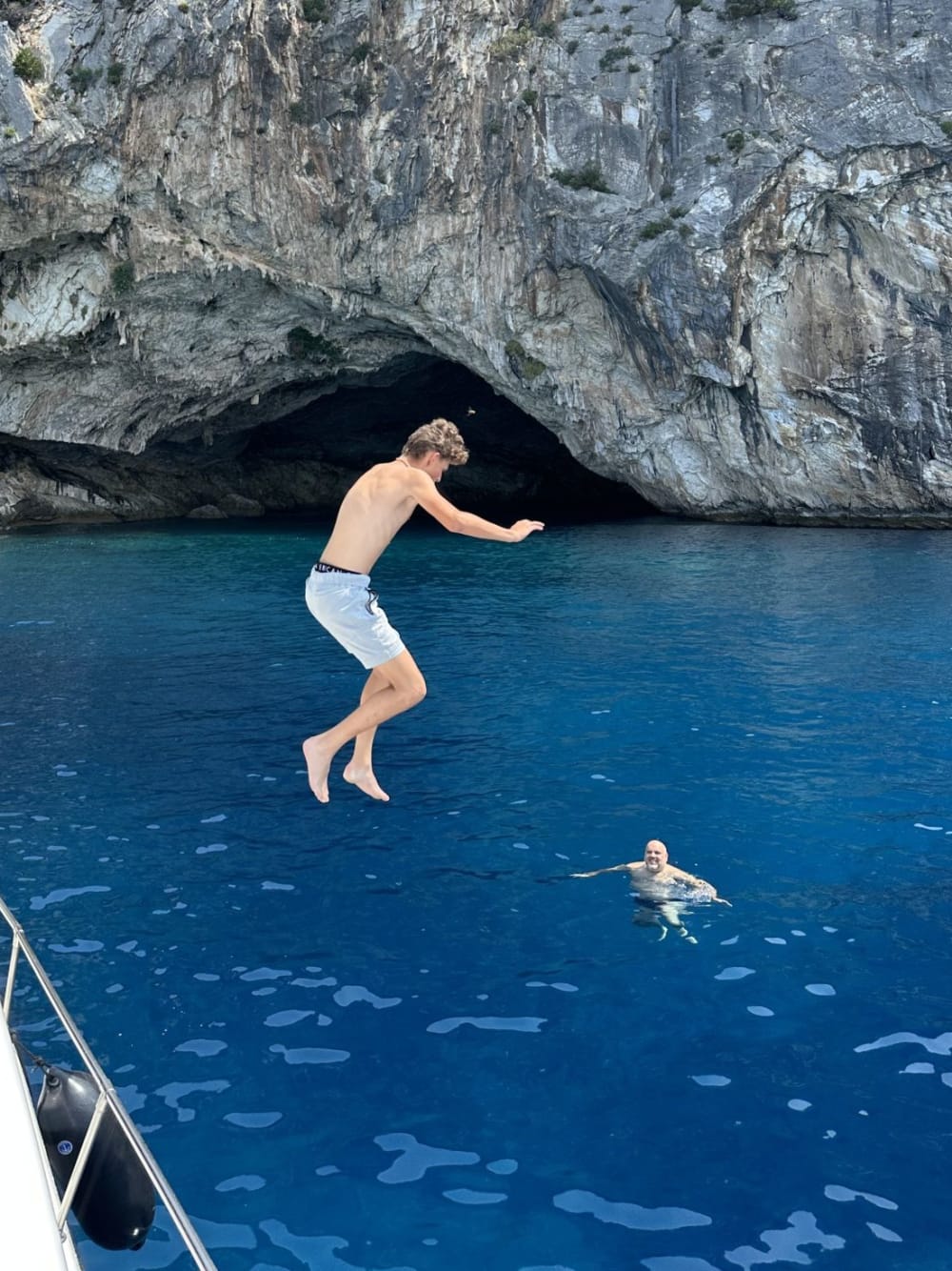 Itaca in profondità: crociera privata di un giorno intero da Nidri