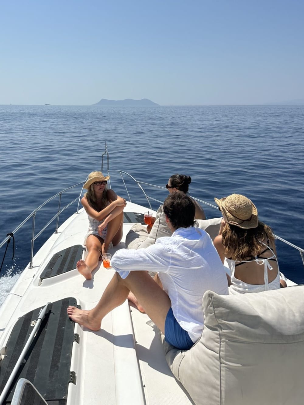 Avventura sullo Ionio: crociera a Meganisi, Formikoula, Kalamos e Skorpios