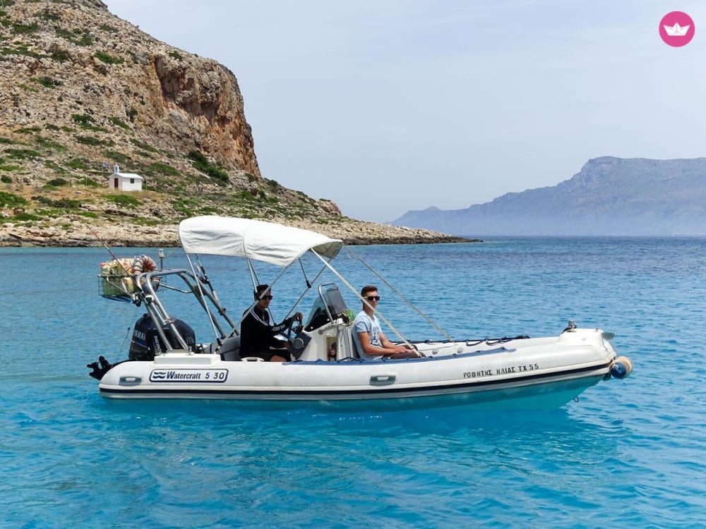 Navigando verso il paradiso: i segreti dell'isola e della laguna di Kissamos