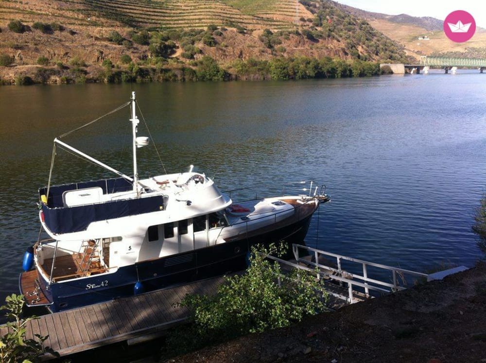 Porto et au-delà&nbsp;: croisière panoramique de 3&nbsp;heures en yacht vers l'Atlantique