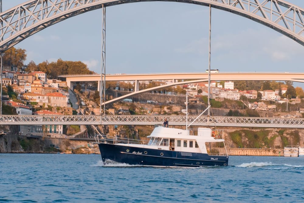 Douro Sunset Cruise: Porto’s Magic Hour on the Water