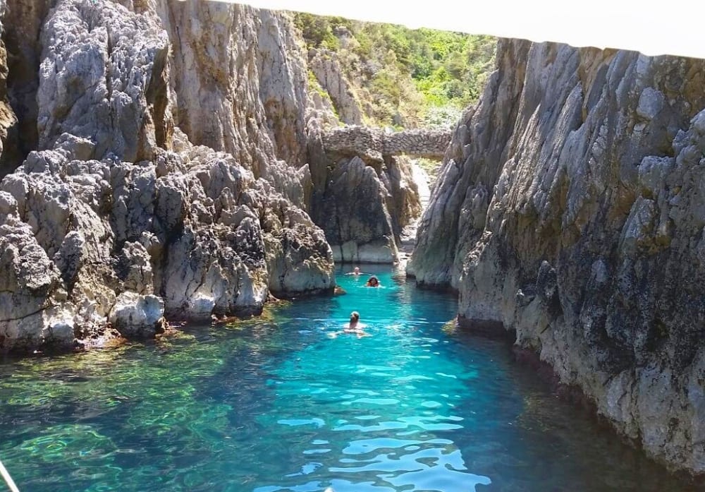 Amalfi in Vista: Crociera Privata da Massa Lubrense