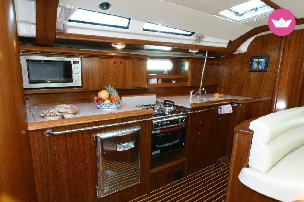 Voyage en voilier&nbsp;: d'Aliko à la grotte de Rina et aux plages de Naxos