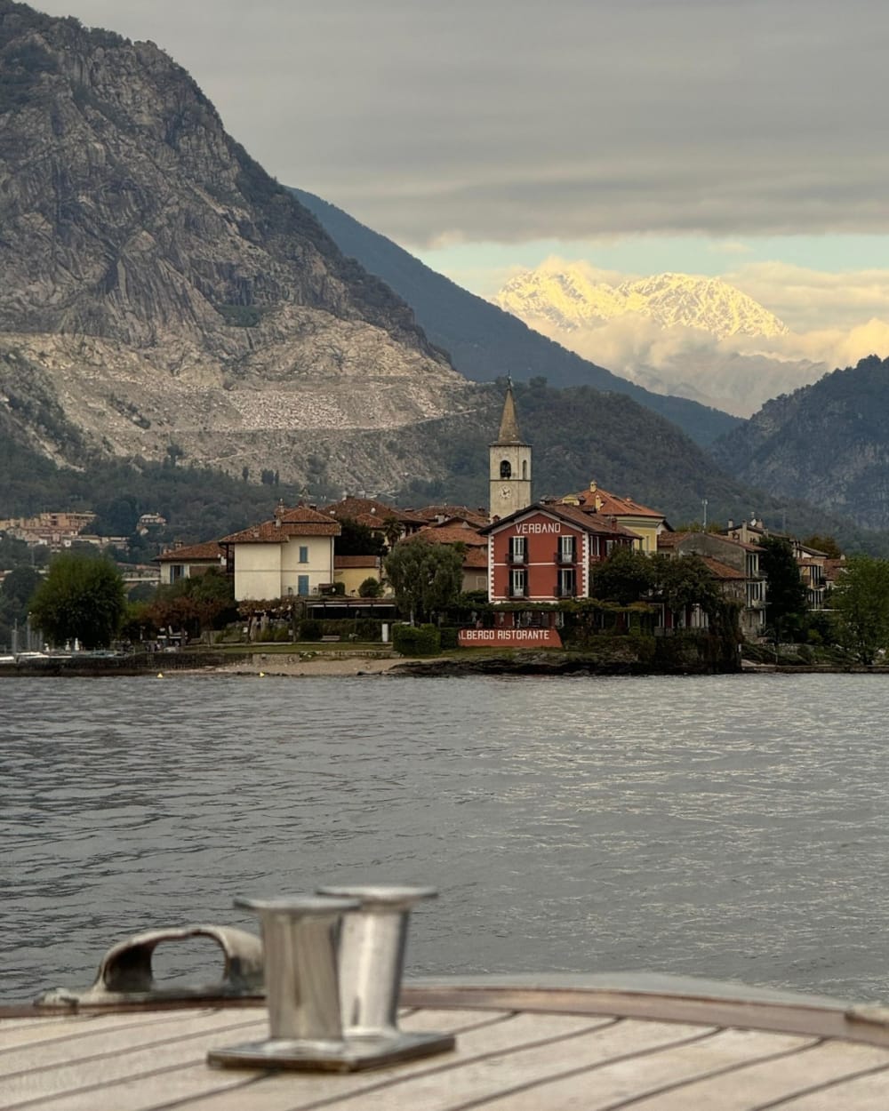 Sunset Serenity: Abendkreuzfahrt zur Isola Bella, Pescatori und Madre