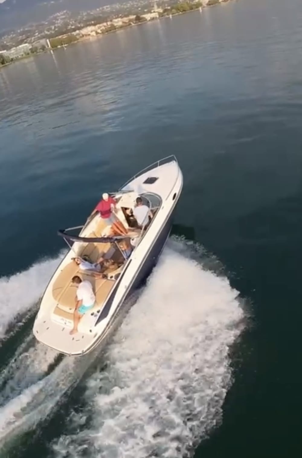 4-Hour Private Cruise on Lake Geneva