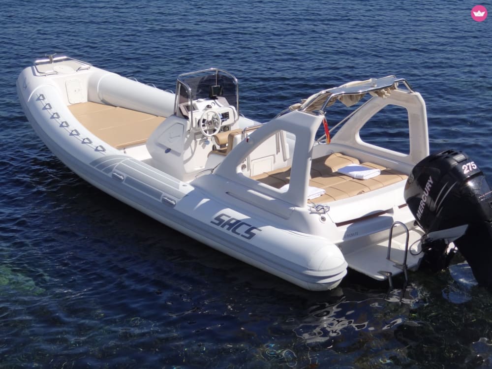 Navega por las islas paradisíacas de Ibiza y Formentera