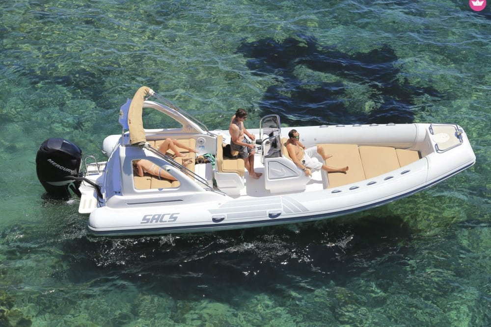 Navega por las islas paradisíacas de Ibiza y Formentera