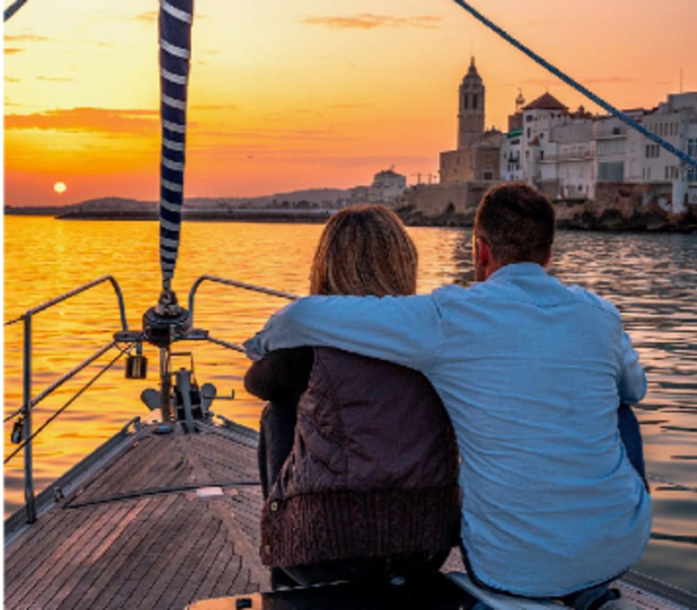 Crepúsculo en el agua: un romántico paseo en velero de dos horas