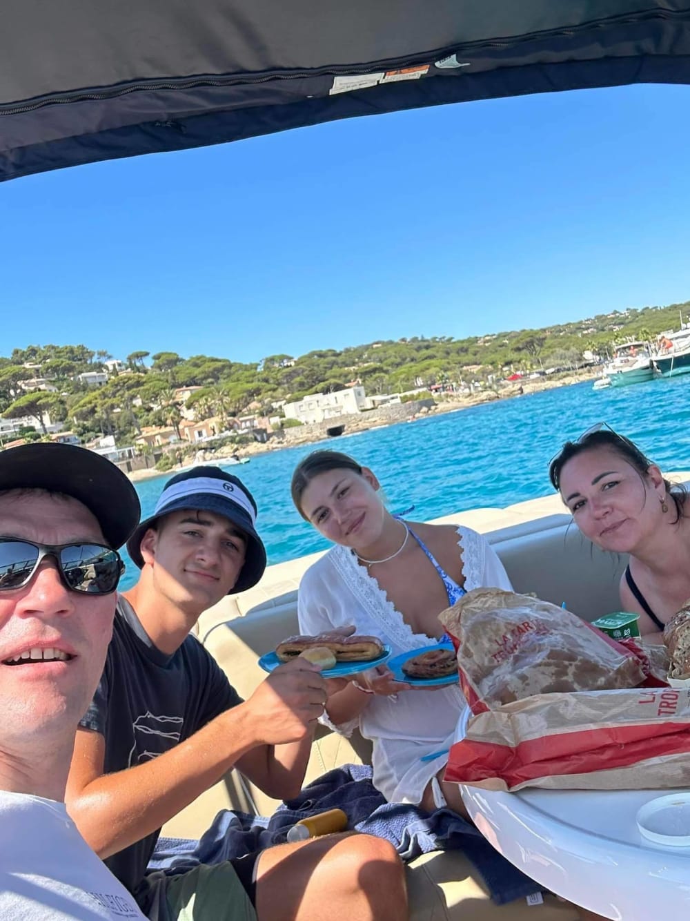 Riviera Escape: 8-Hour Cruise to Pampelonne & Cap Taillat